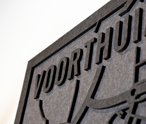 tacito showroom - close-up